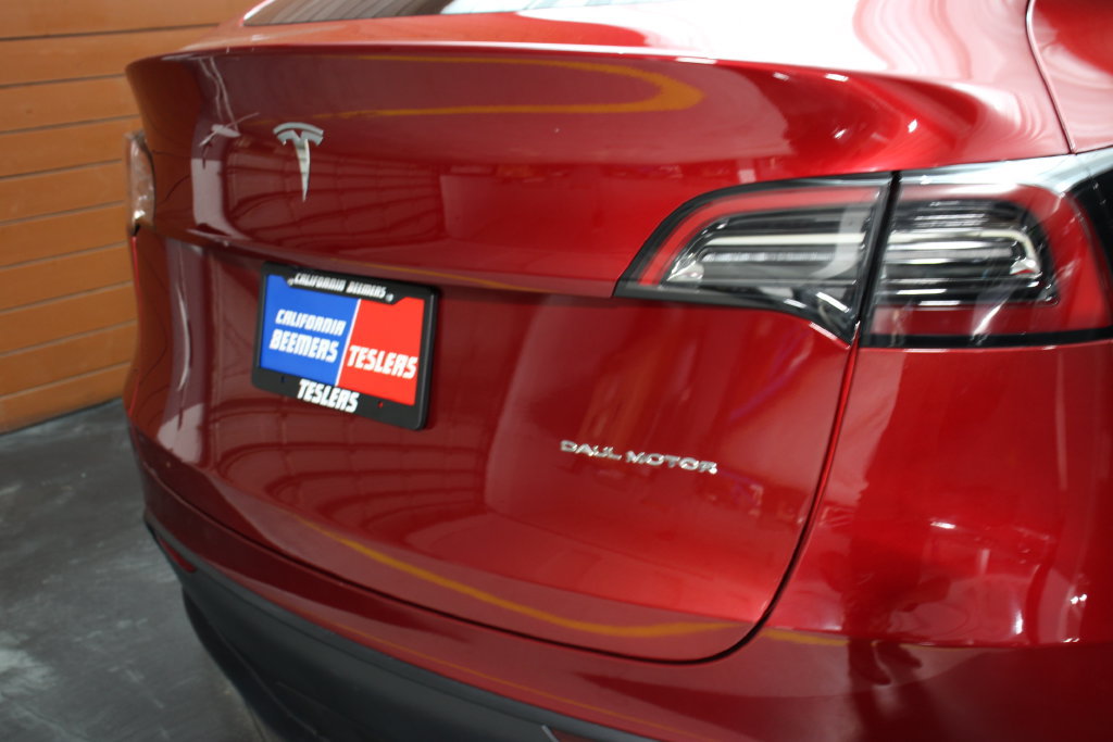 Used 2024 Tesla Model Y Long Range AWD/4WD image 22