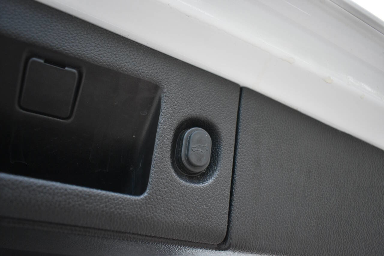 Used 2018 Chevrolet Tahoe Premier image 14