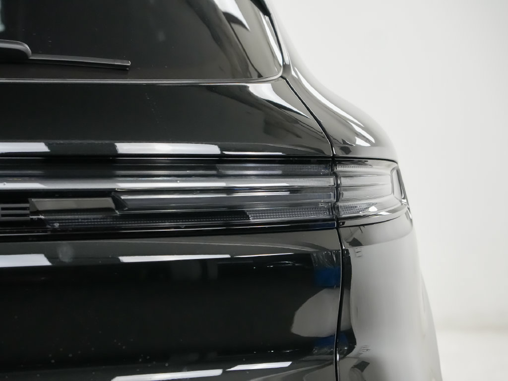 New 2026 Porsche Cayenne GTS AWD/4WD image 12