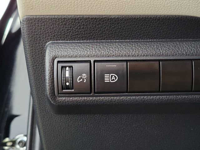 Used 2024 Toyota Corolla LE image 23