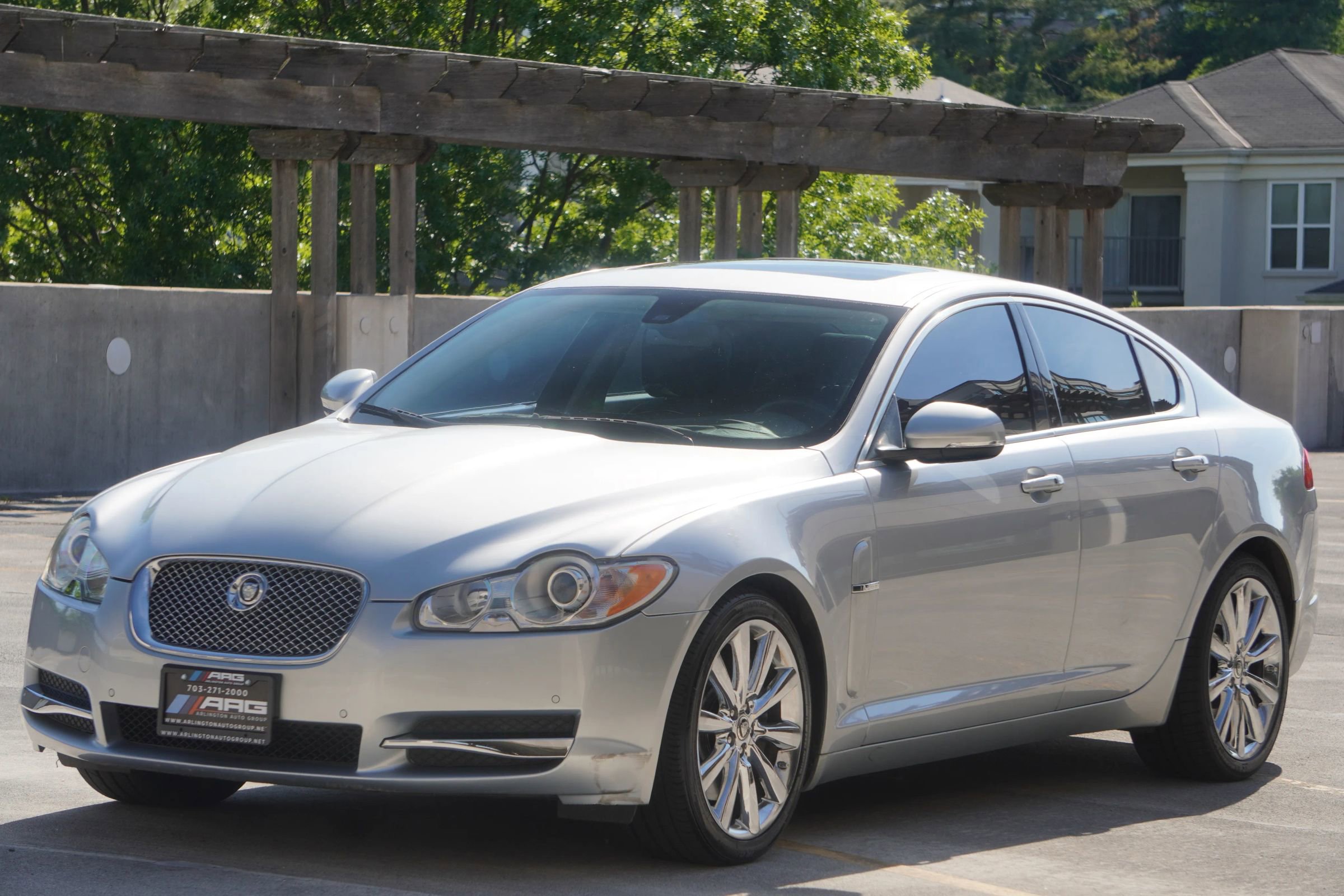 Used 2011 Jaguar XF Premium RWD image 18