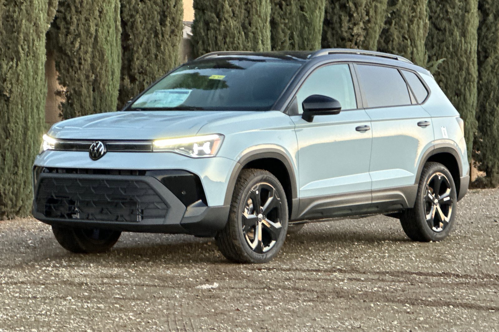 New 2026 Volkswagen Taos SE image 8