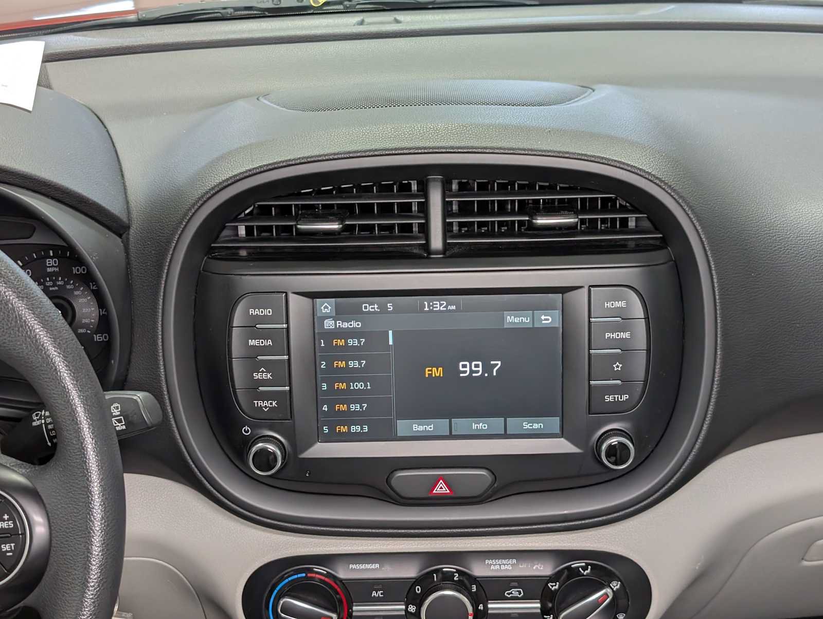 Certified 2021 Kia Soul LX FWD image 18