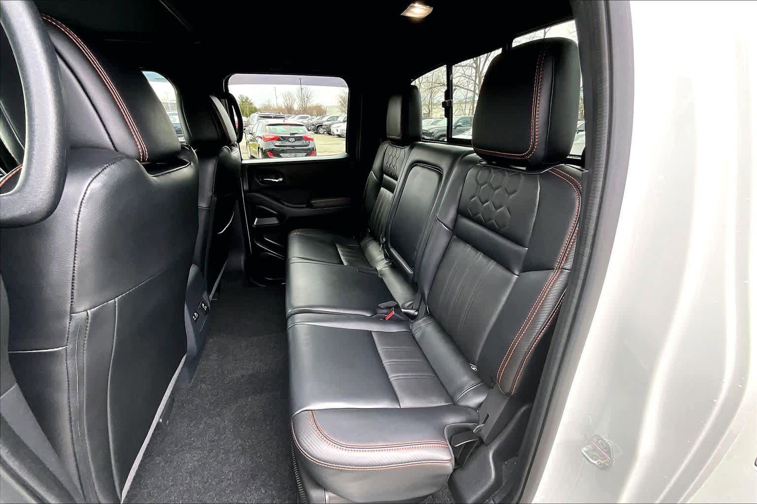 Used 2023 Nissan Frontier PRO-4X w/ Pro-4X Premium Package image 21