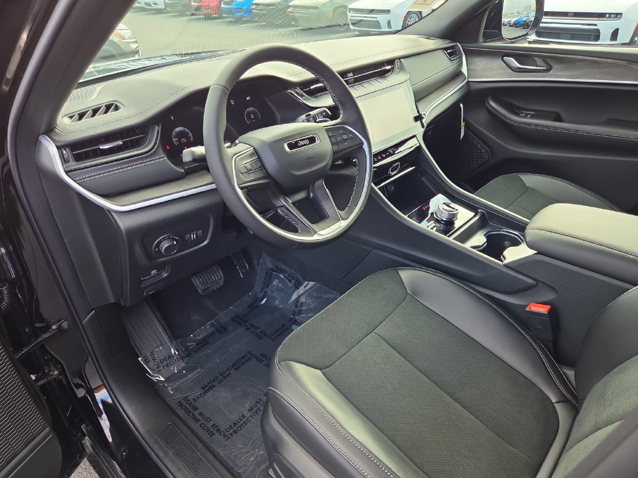 New 2026 Jeep Grand Cherokee L 4WD image 18