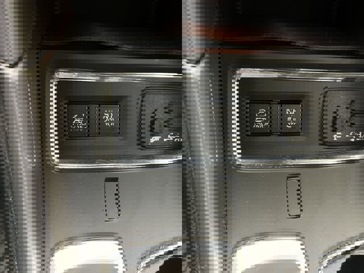 Used 2019 Subaru Ascent Premium image 16