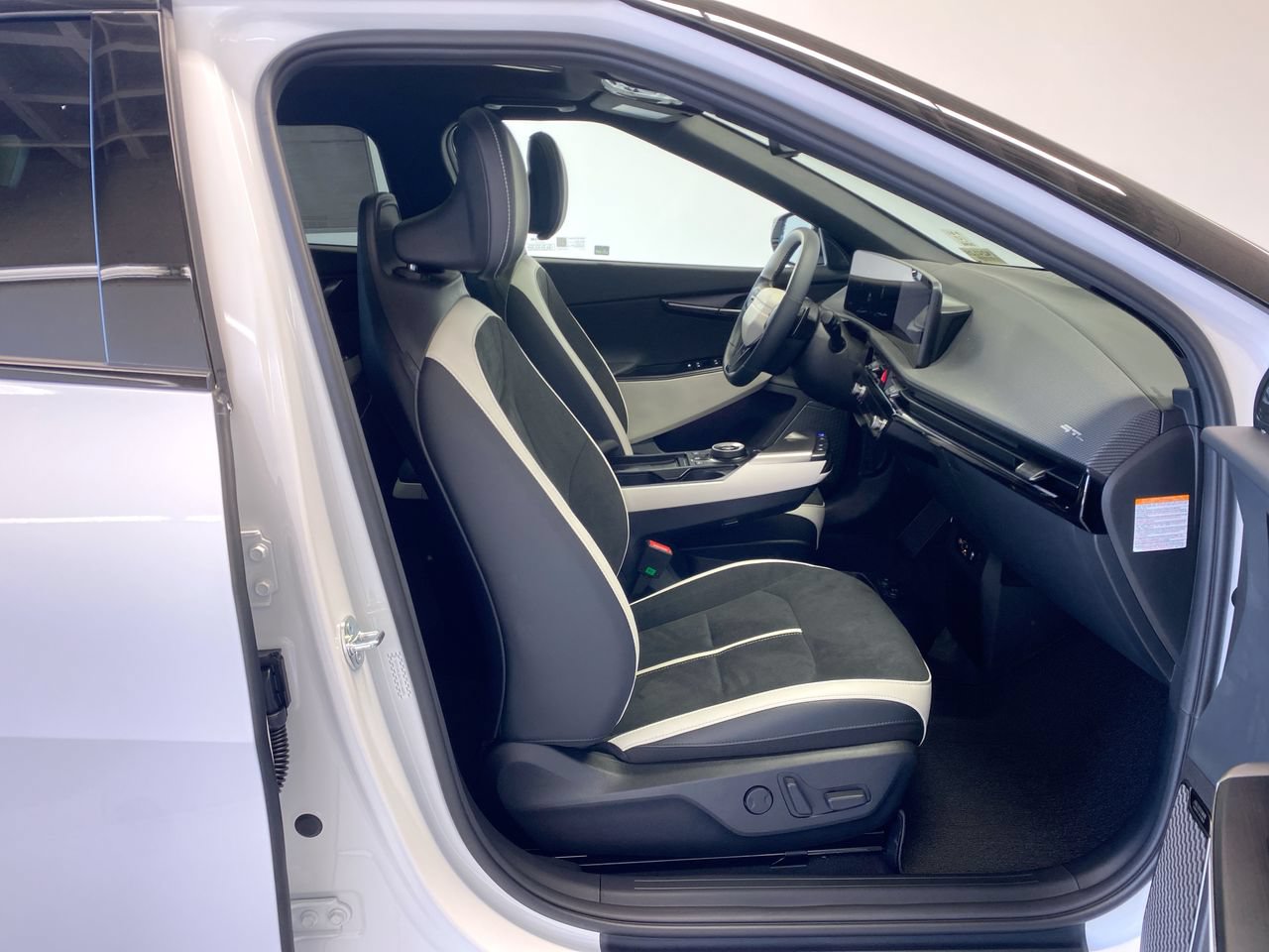 New 2026 Kia EV6 GT-Line RWD image 30