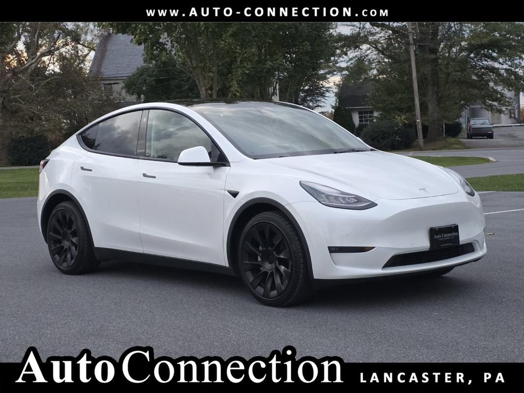 Used 2021 Tesla Model Y Long Range image 1