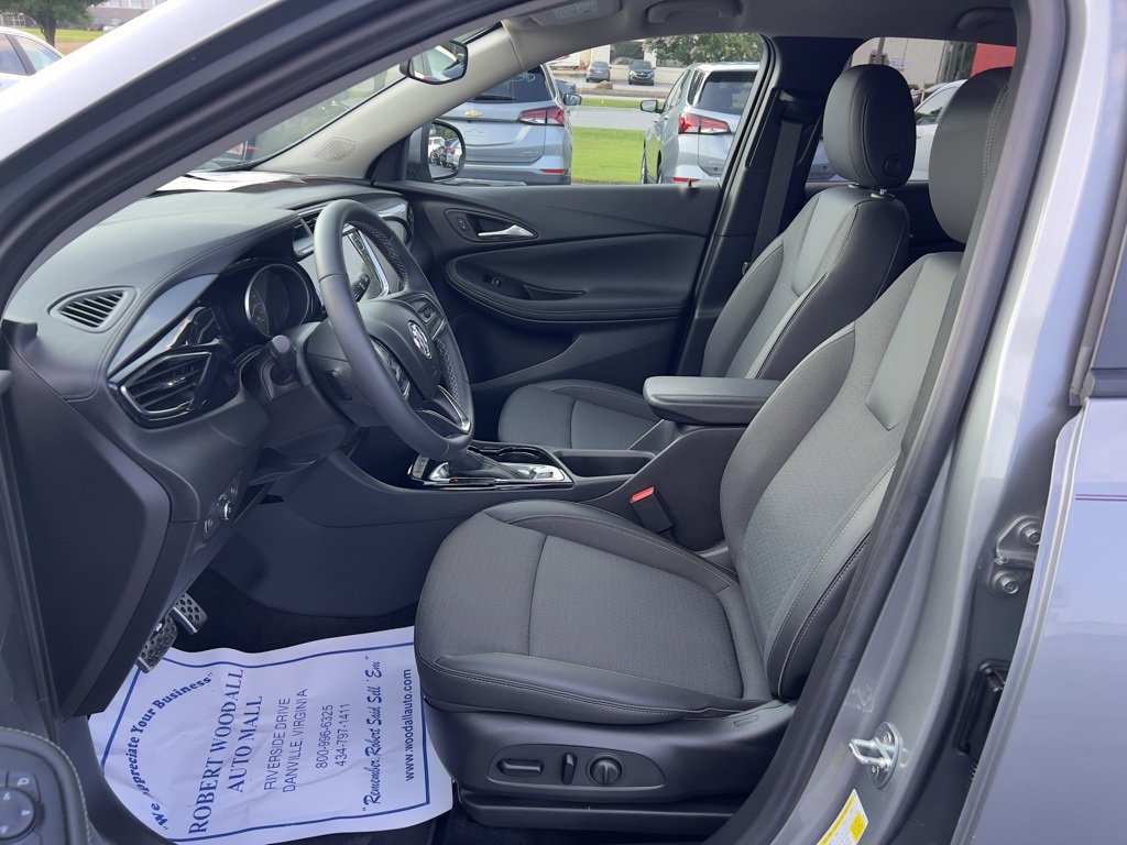 Used 2023 Buick Encore GX Select w/ Sport Touring Package image 18