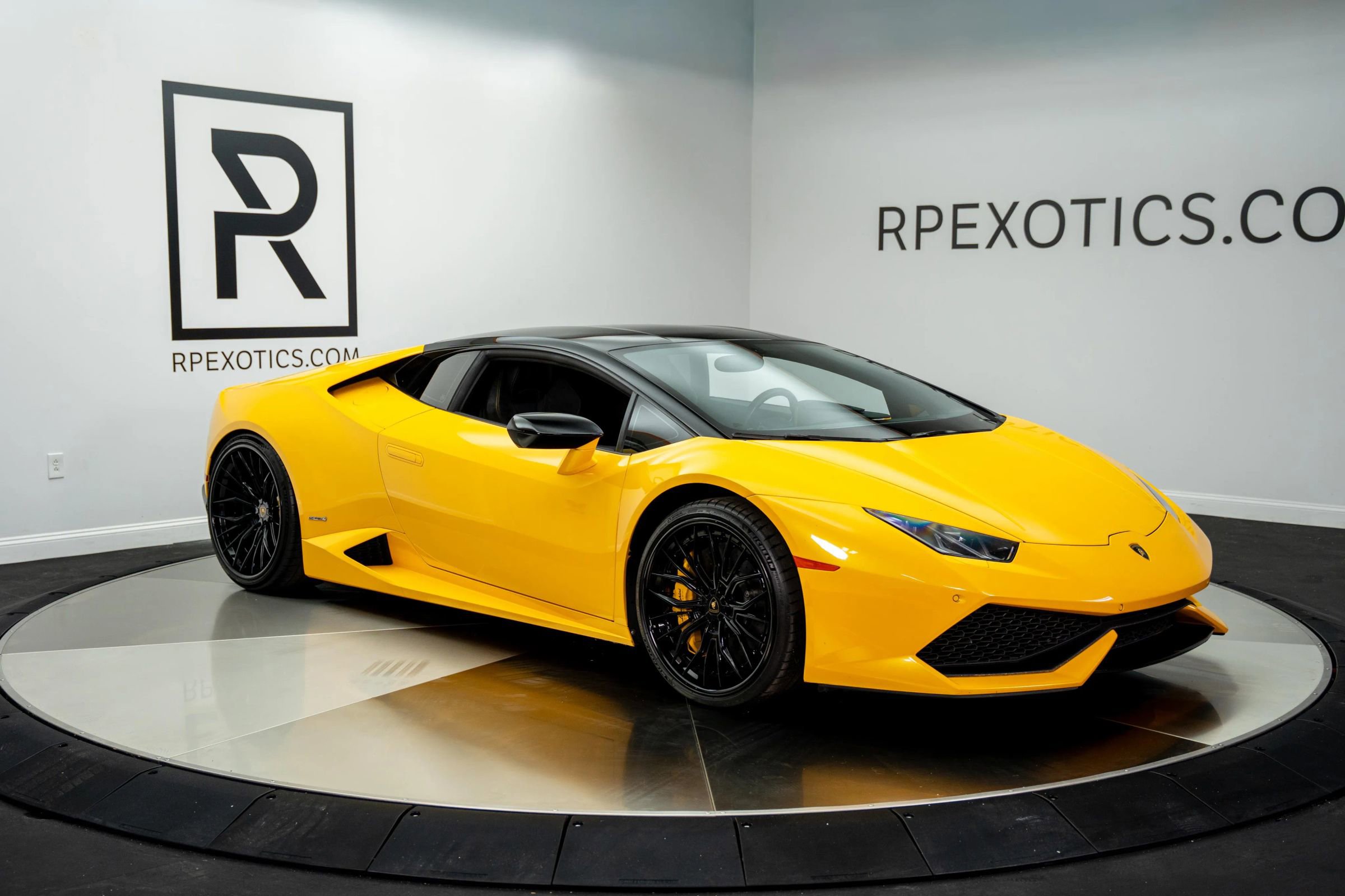 Used 2015 Lamborghini Huracan LP 610-4 image 34
