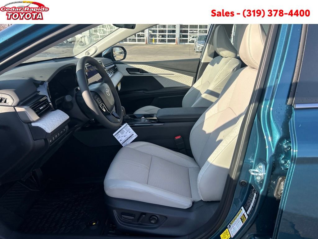 New 2026 Toyota Camry XLE image 9