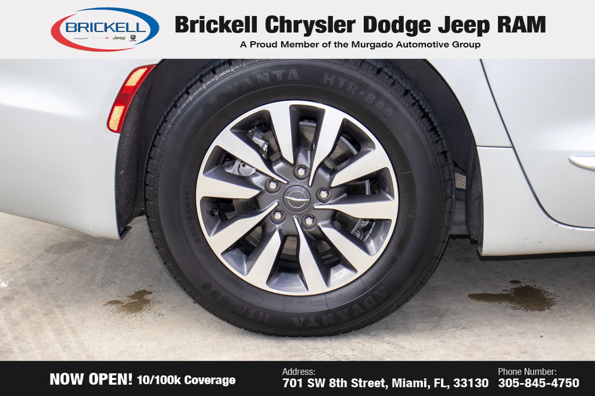 Used 2023 Chrysler Pacifica Limited image 38