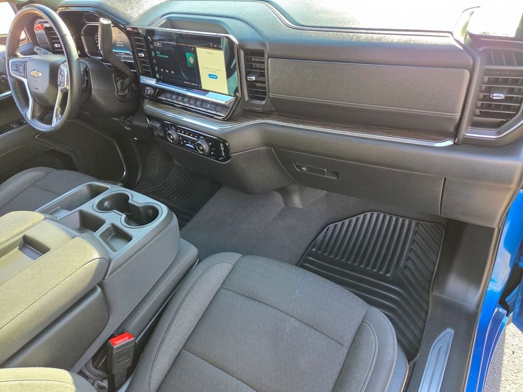 Used 2023 Chevrolet Silverado 1500 LT AWD/4WD image 20