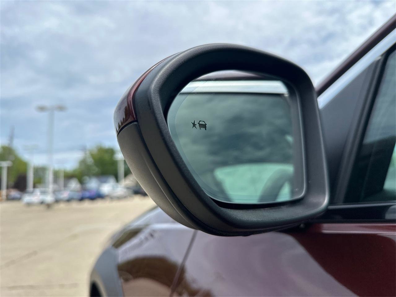 Used 2018 Buick Regal Essence w/ Driver Confidence Package #1 AWD/4WD image 30