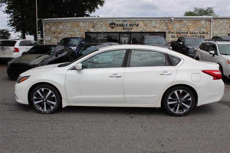 Used 2016 Nissan Altima 2.5 SR image 4