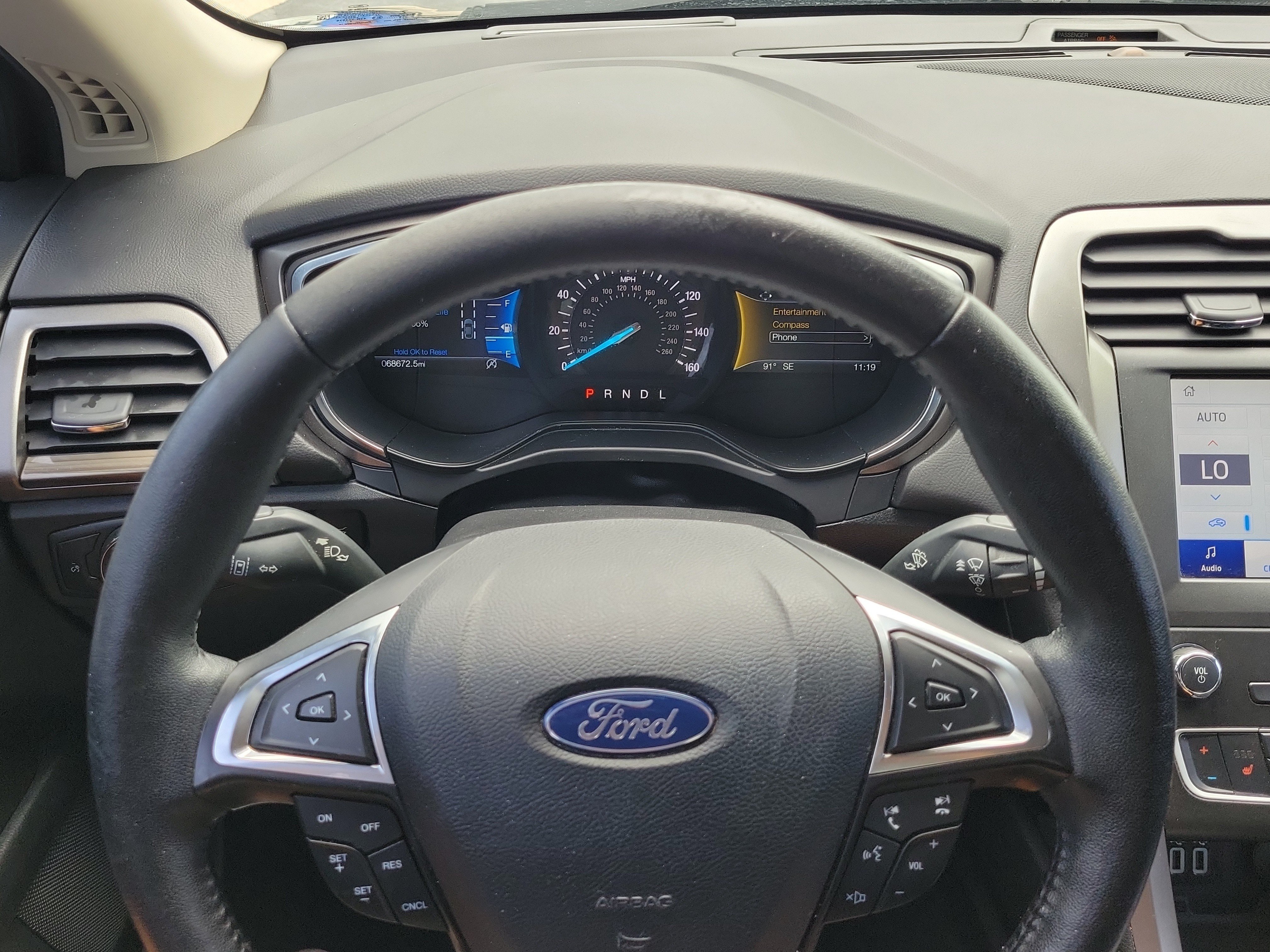 Used 2020 Ford Fusion SEL FWD image 21