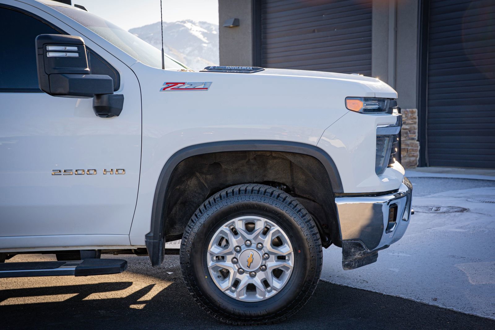 Used 2024 Chevrolet Silverado 2500 LT image 4
