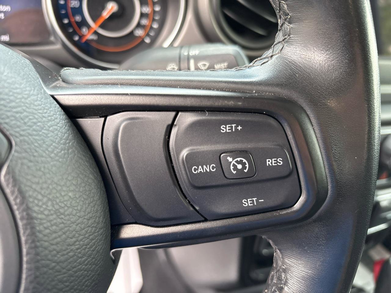 Used 2021 Jeep Gladiator Sport AWD/4WD image 19
