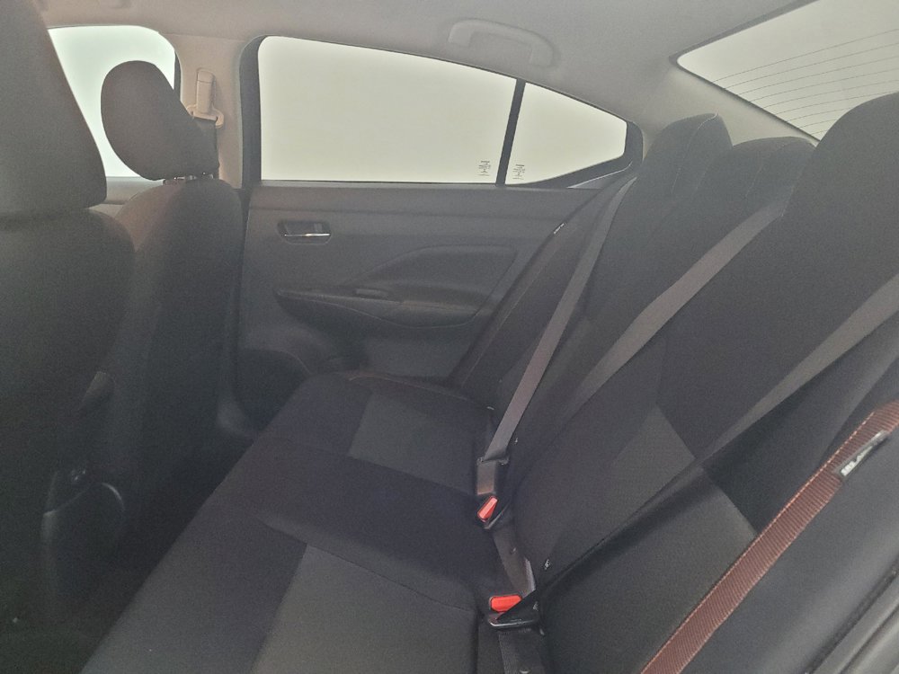 Used 2022 Nissan Versa SR w/ Convenience Package FWD image 18