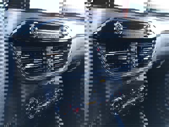 Used 2020 Ford Escape Titanium image 16