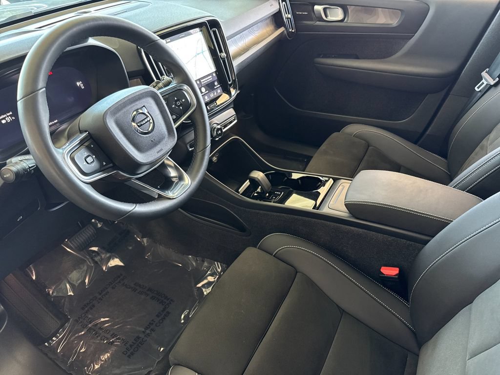 Certified 2023 Volvo XC40 Recharge Ultimate w/ Protection Package Premier AWD/4WD image 9