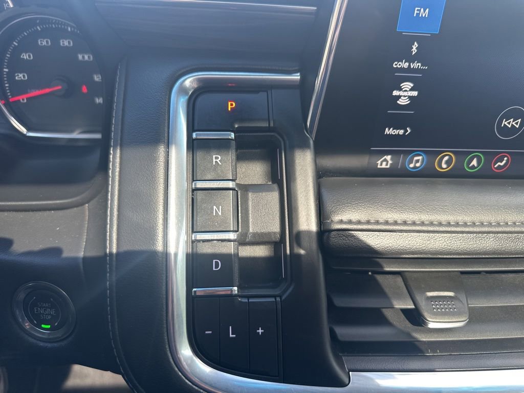 Used 2021 Chevrolet Suburban Z71 w/ Z71 Signature Package AWD/4WD image 9