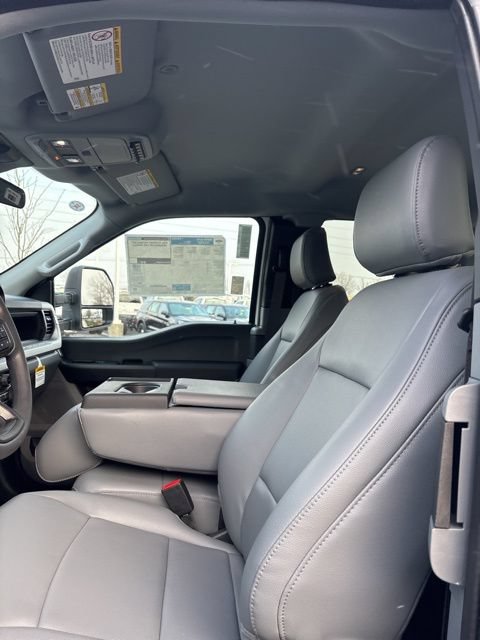 New 2026 Ford F450 XL w/ XL Chrome Package RWD image 22