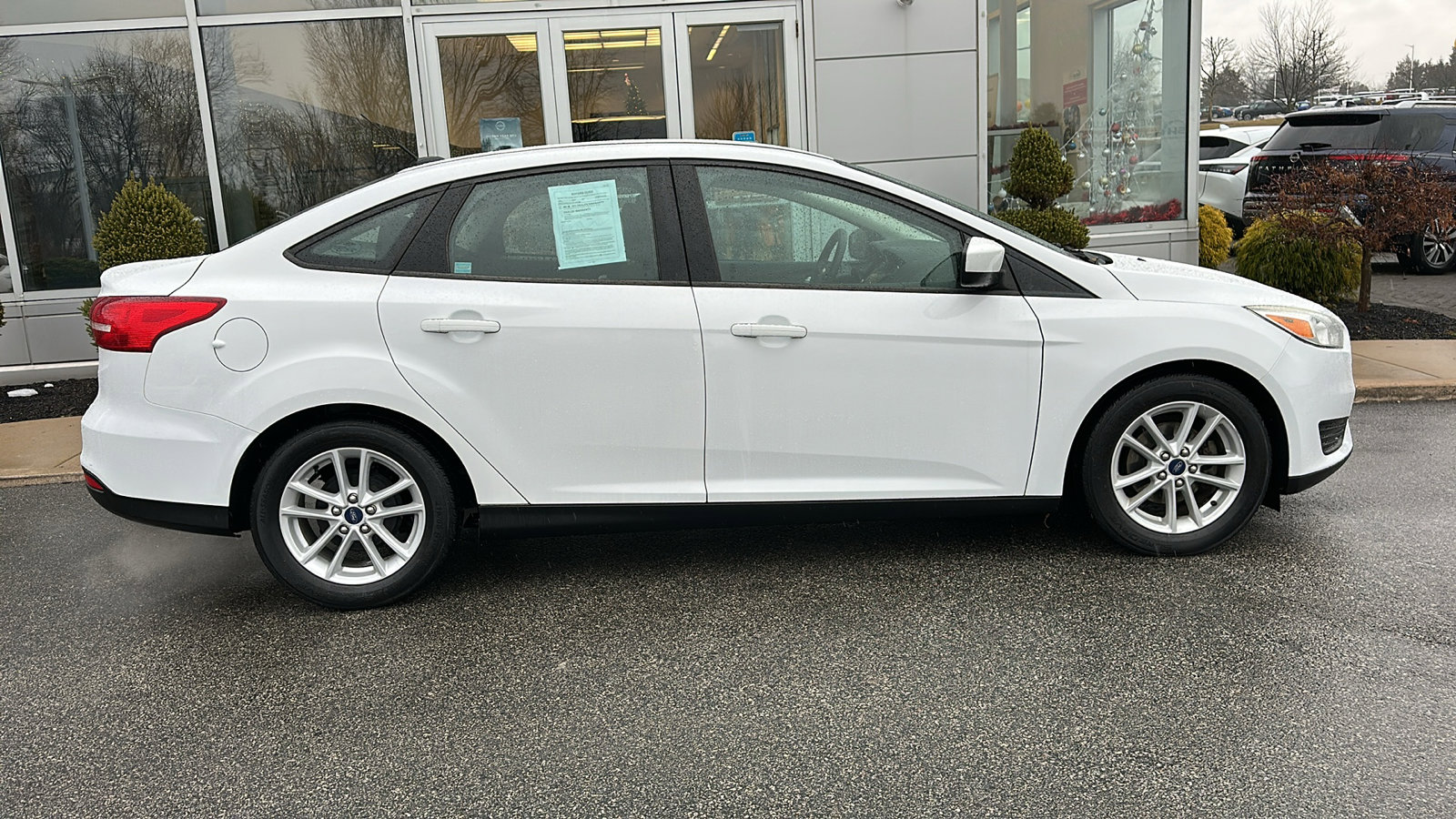 Used 2018 Ford Focus SE image 28