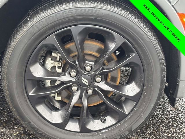 Used 2022 Dodge Durango SXT w/ Blacktop Package image 32