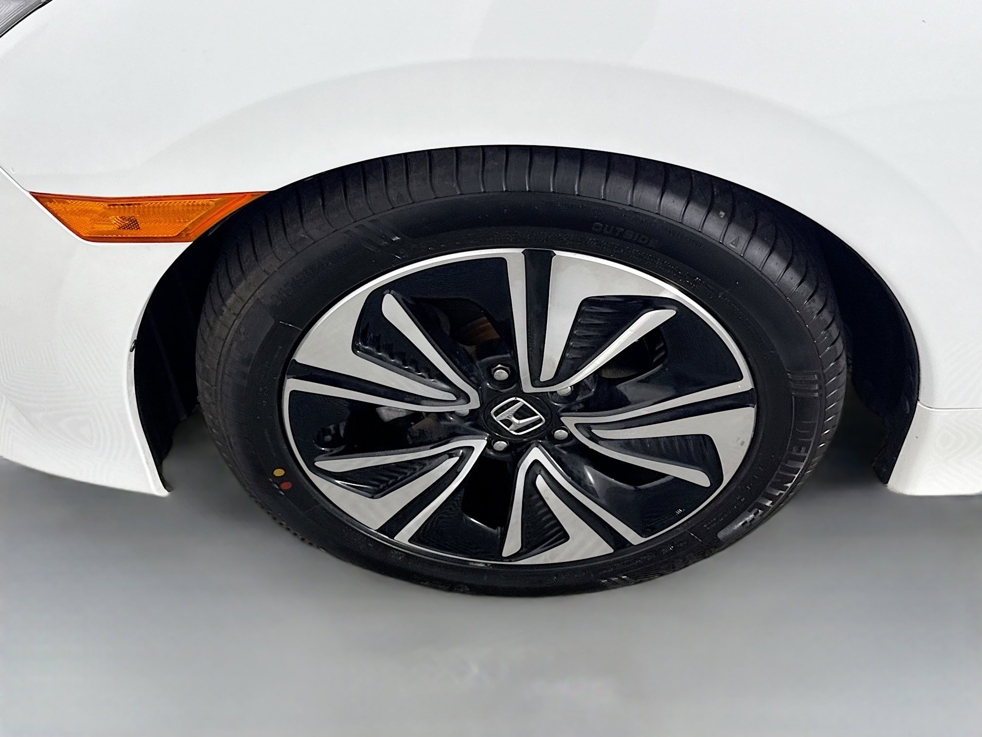 Used 2018 Honda Civic EX-T image 38