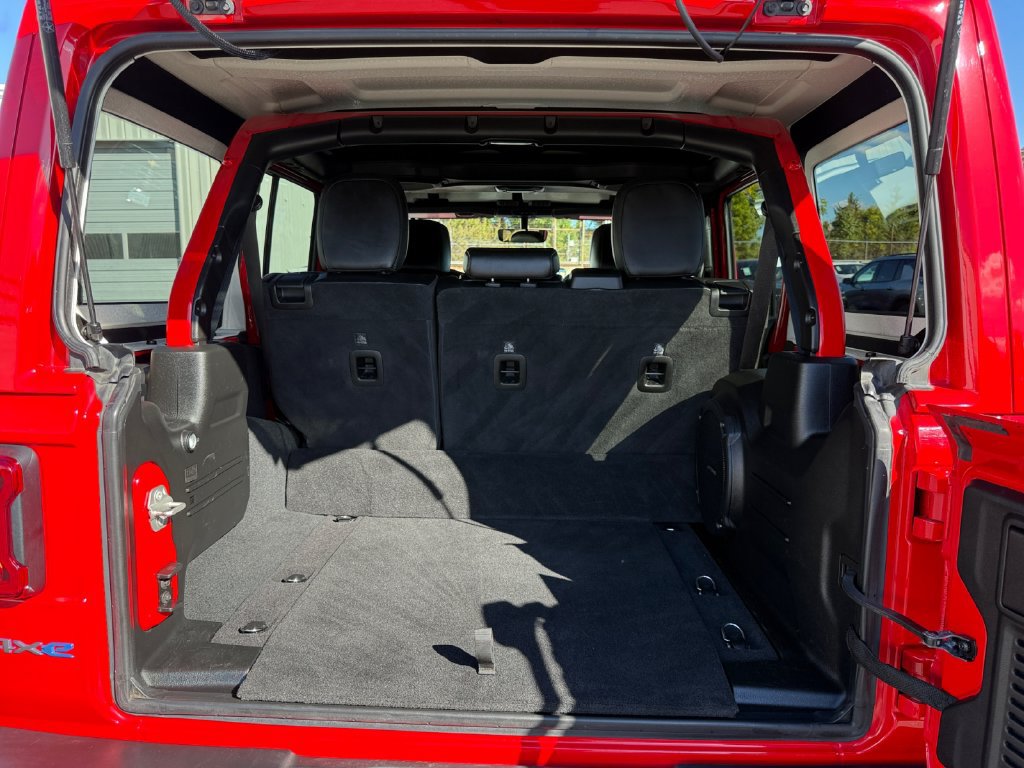 Used 2023 Jeep Wrangler Unlimited Rubicon 4xe w/ Cold Weather Group AWD/4WD image 26