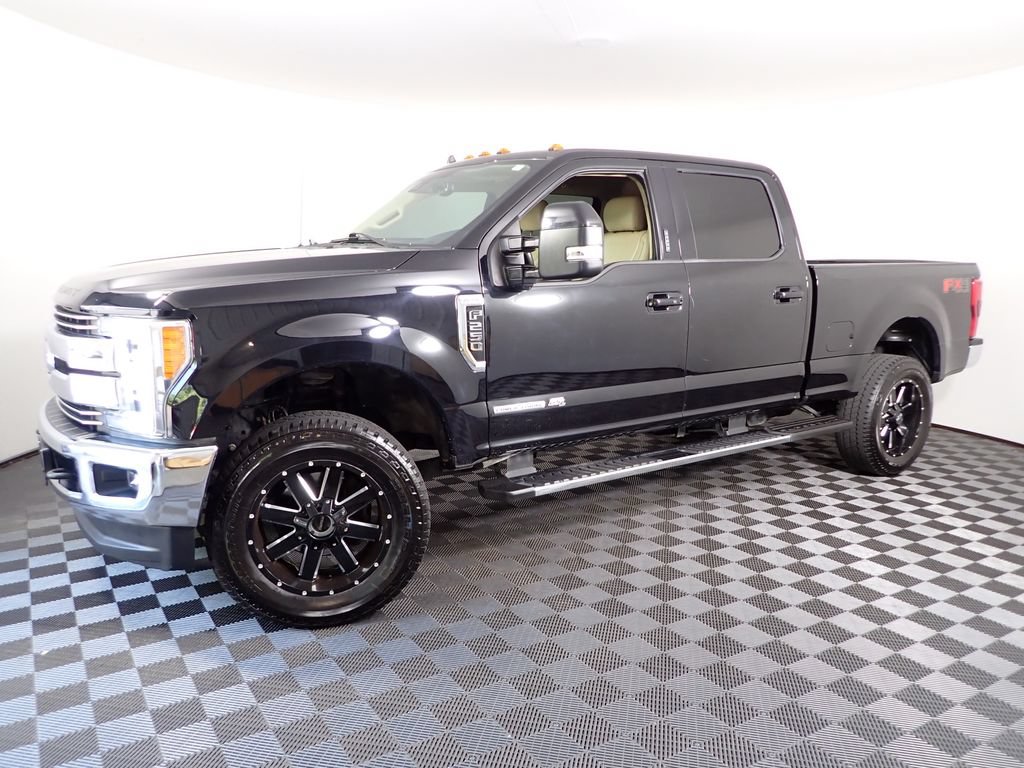 Used 2019 Ford F250 Lariat w/ Lariat Ultimate Package AWD/4WD image 12