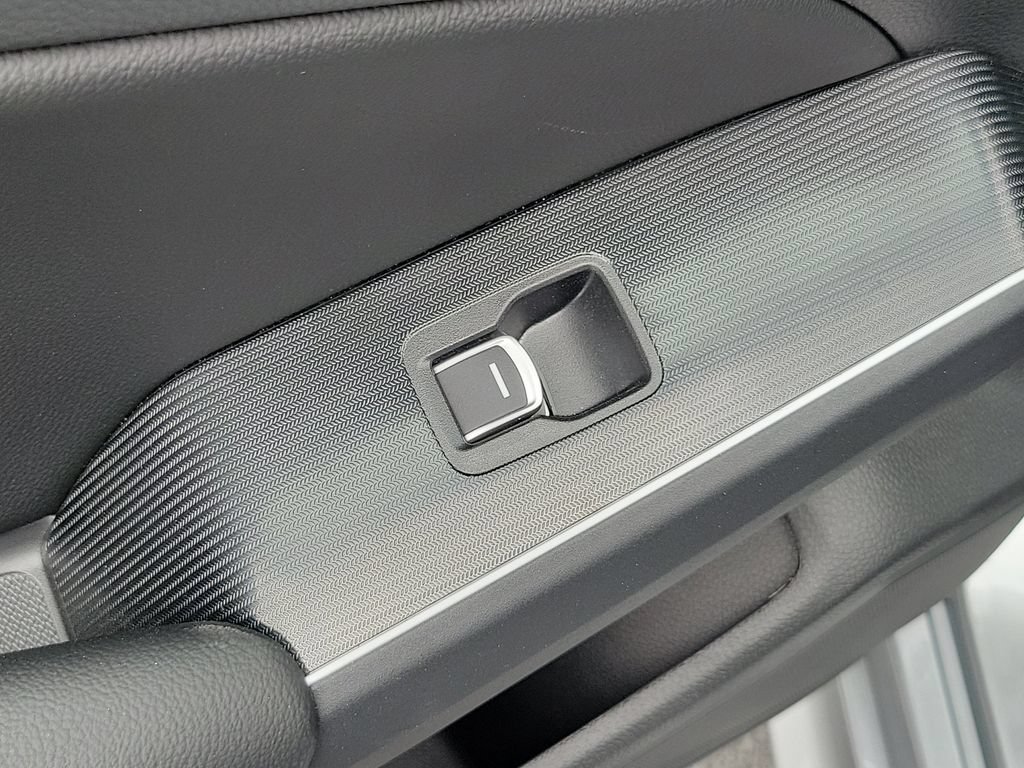 Certified 2025 Honda Civic FWD Hybrid Sedan image 16