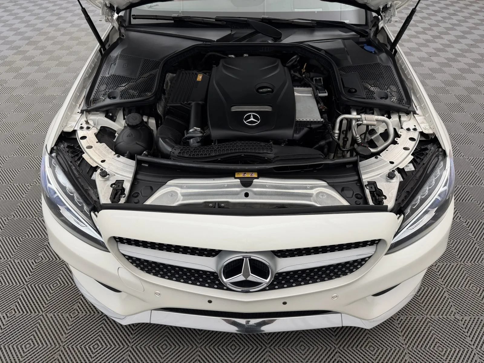 Used 2017 Mercedes-Benz C 300 Cabriolet image 59