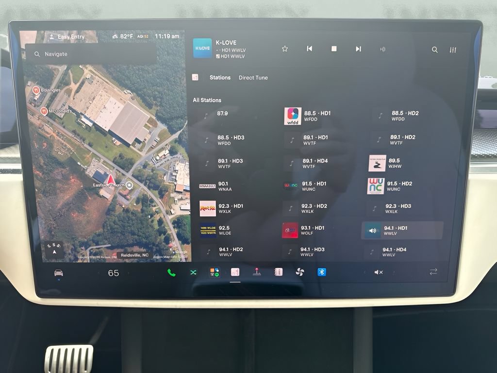 Used 2022 Tesla Model X Plaid AWD/4WD image 19