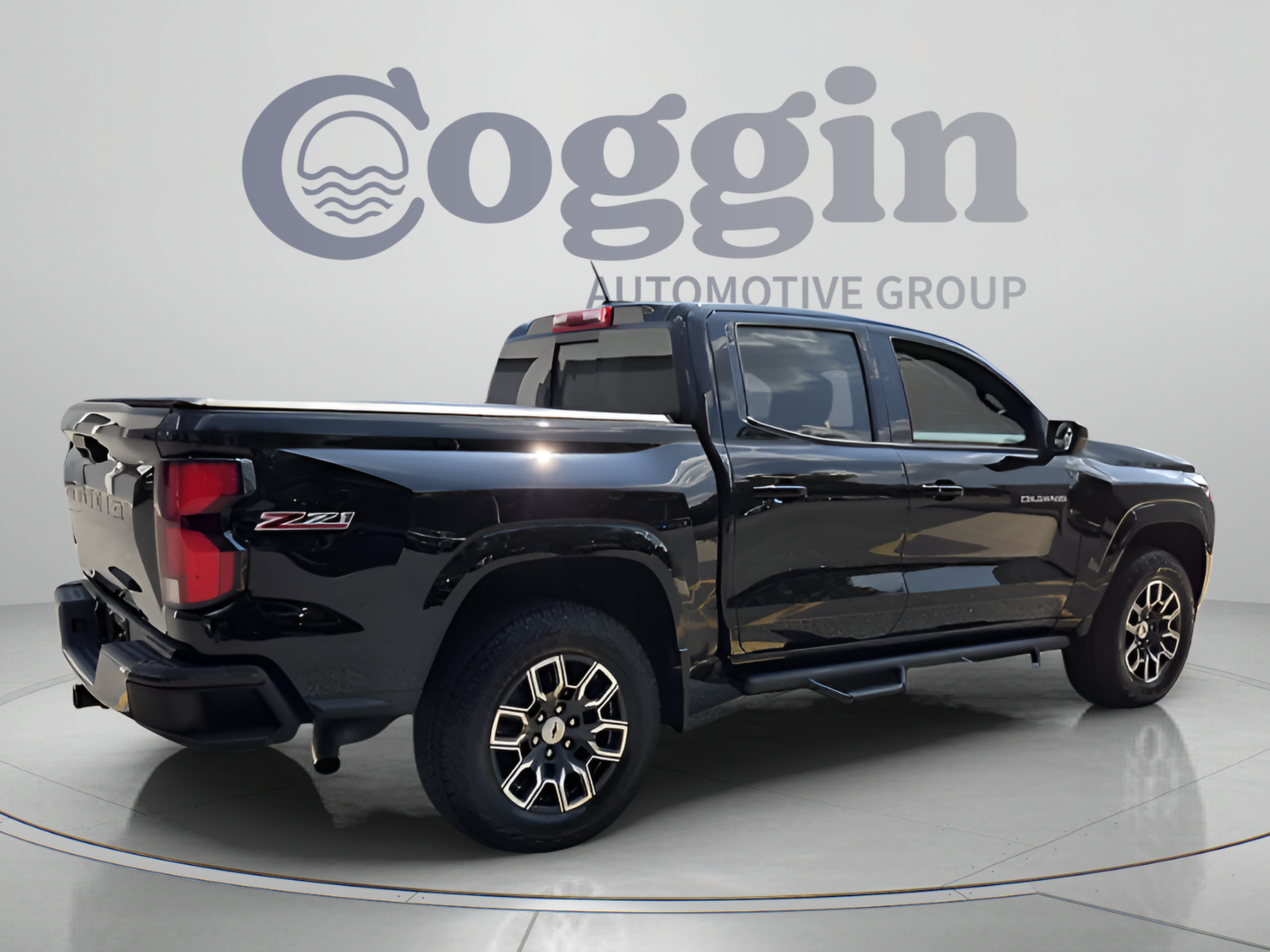 Used 2024 Chevrolet Colorado Z71 AWD/4WD image 5