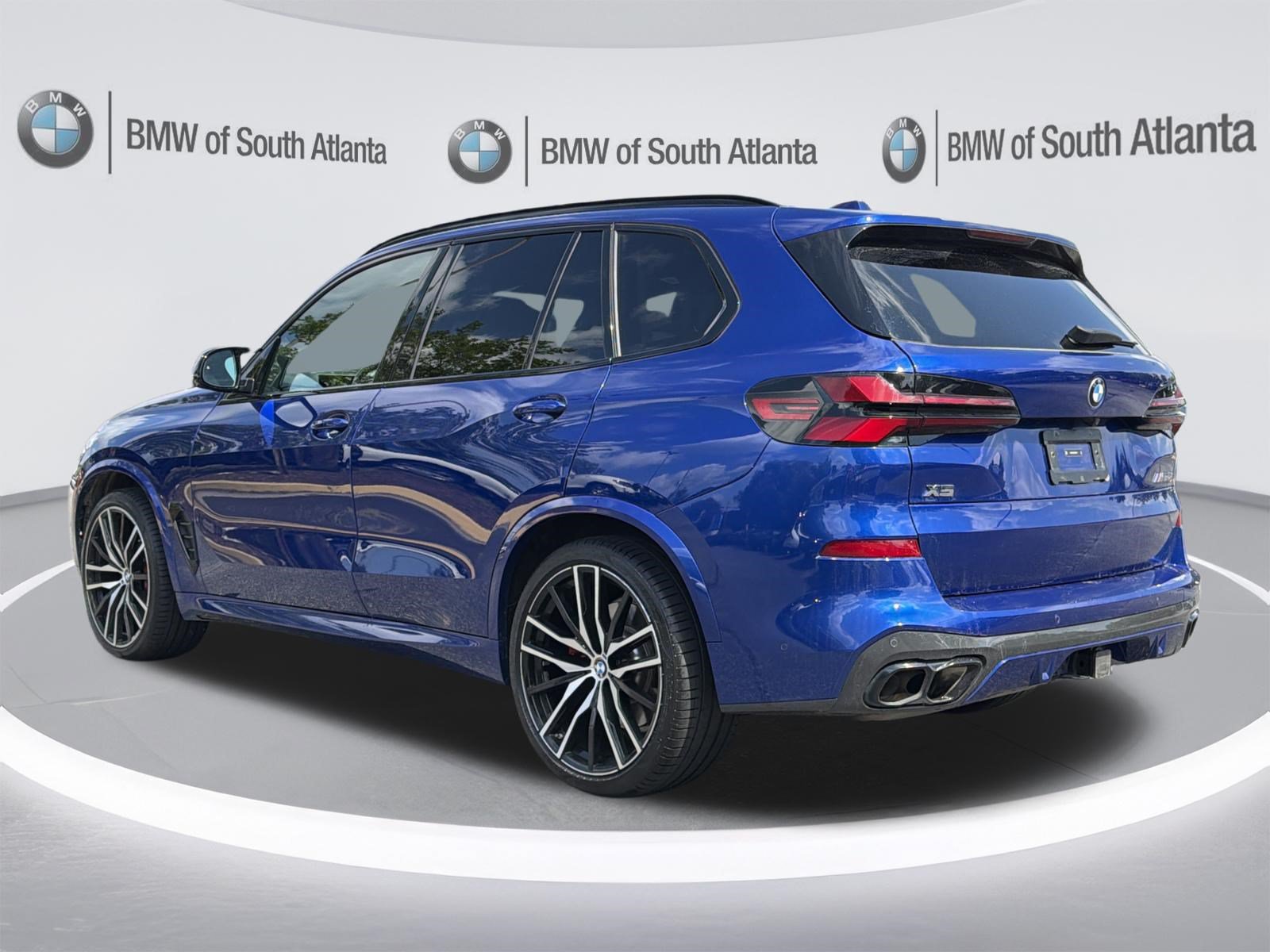 Certified 2025 BMW X5 M60i AWD/4WD image 24