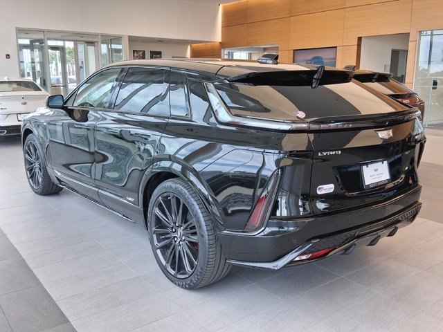 New 2026 Cadillac Lyriq V image 4