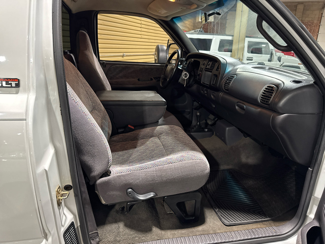 Used 2001 Dodge Ram 1500 Truck ST image 46