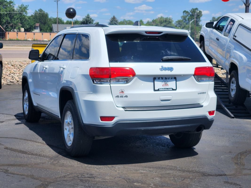 Used 2014 Jeep Grand Cherokee Laredo w/ Quick Order Package 23E AWD/4WD image 9