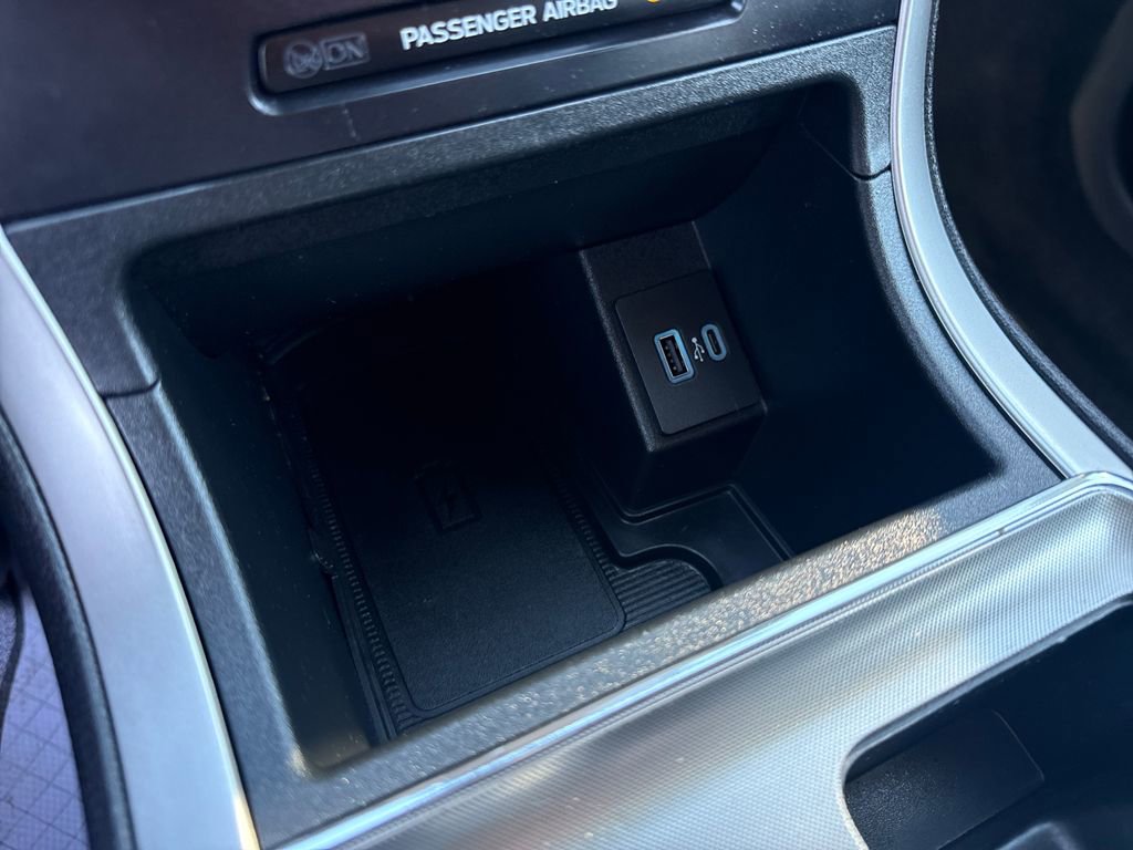 Used 2024 Ford Edge SEL w/ Sport Appearance Package image 36