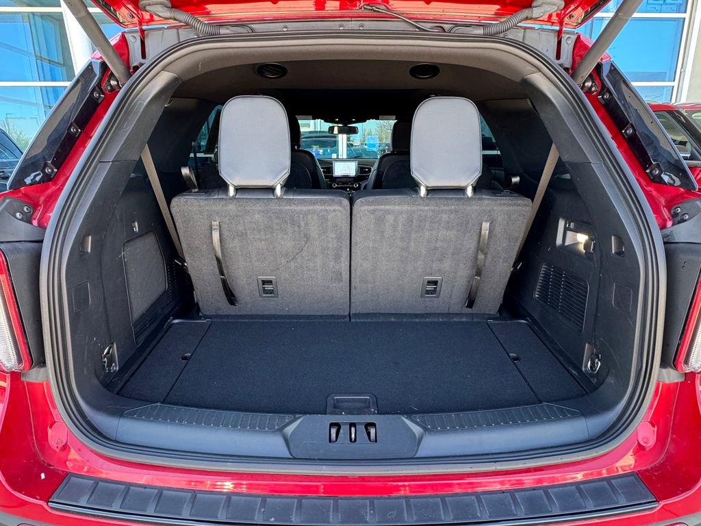 Used 2023 Ford Explorer ST-Line w/ Class IV Trailer Tow Package AWD/4WD image 31