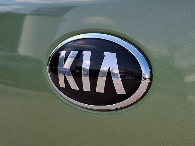 Used 2016 Kia Soul + w/ Audio Package FWD image 30