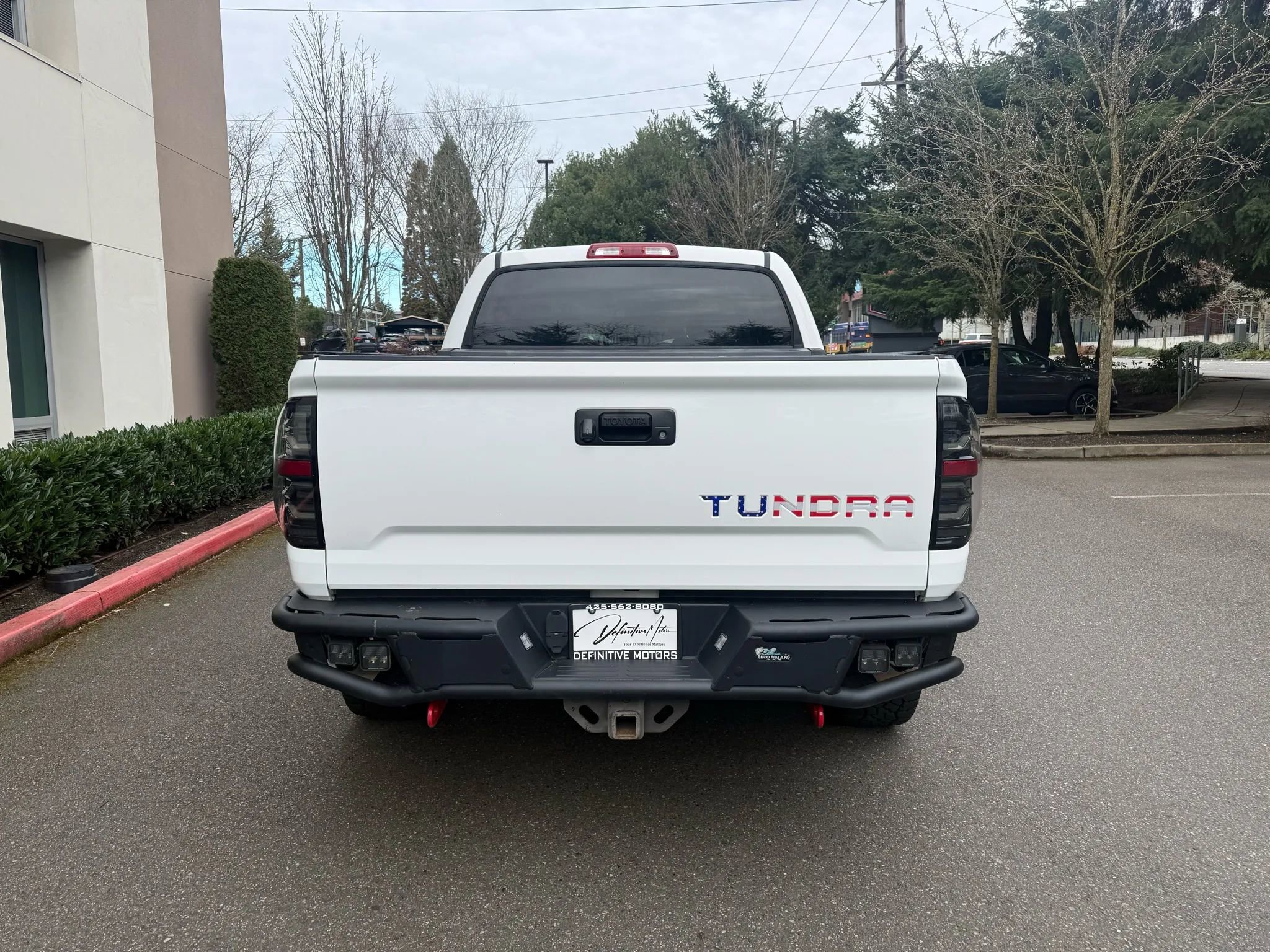 Used 2017 Toyota Tundra SR5 image 2