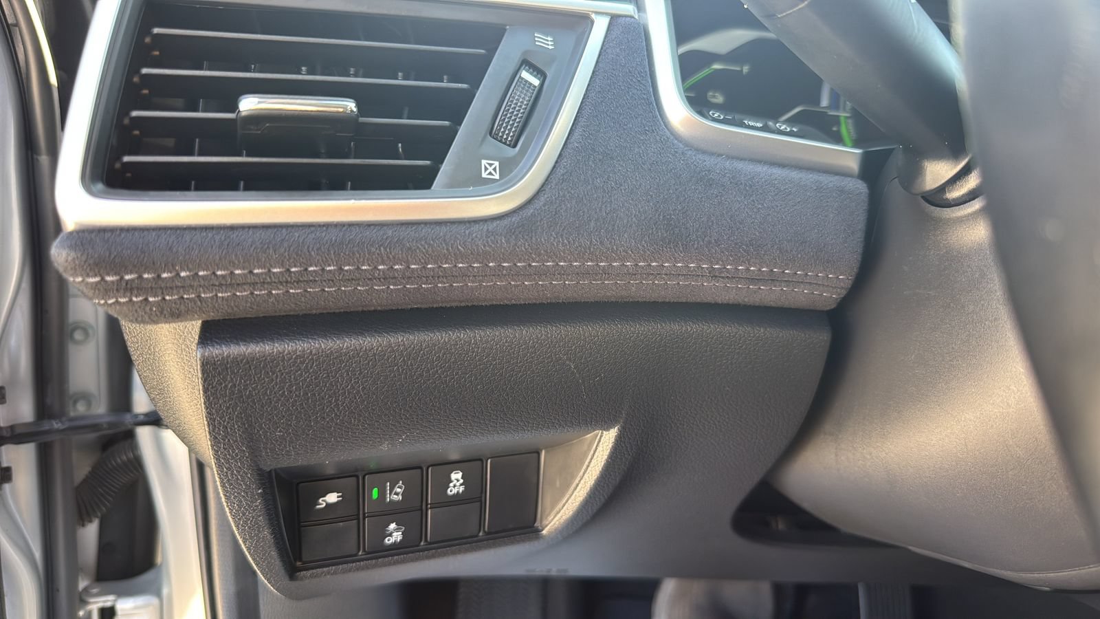 Used 2018 Honda Clarity Touring image 17