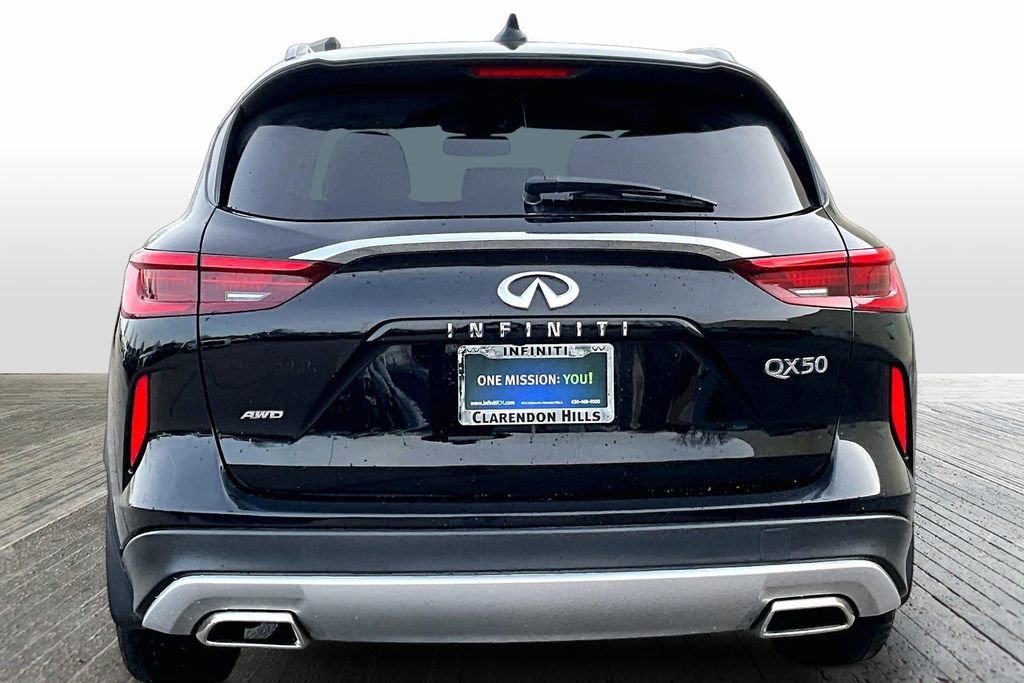 Certified 2019 INFINITI QX50 Luxe w/ Navigation Package FWD image 7