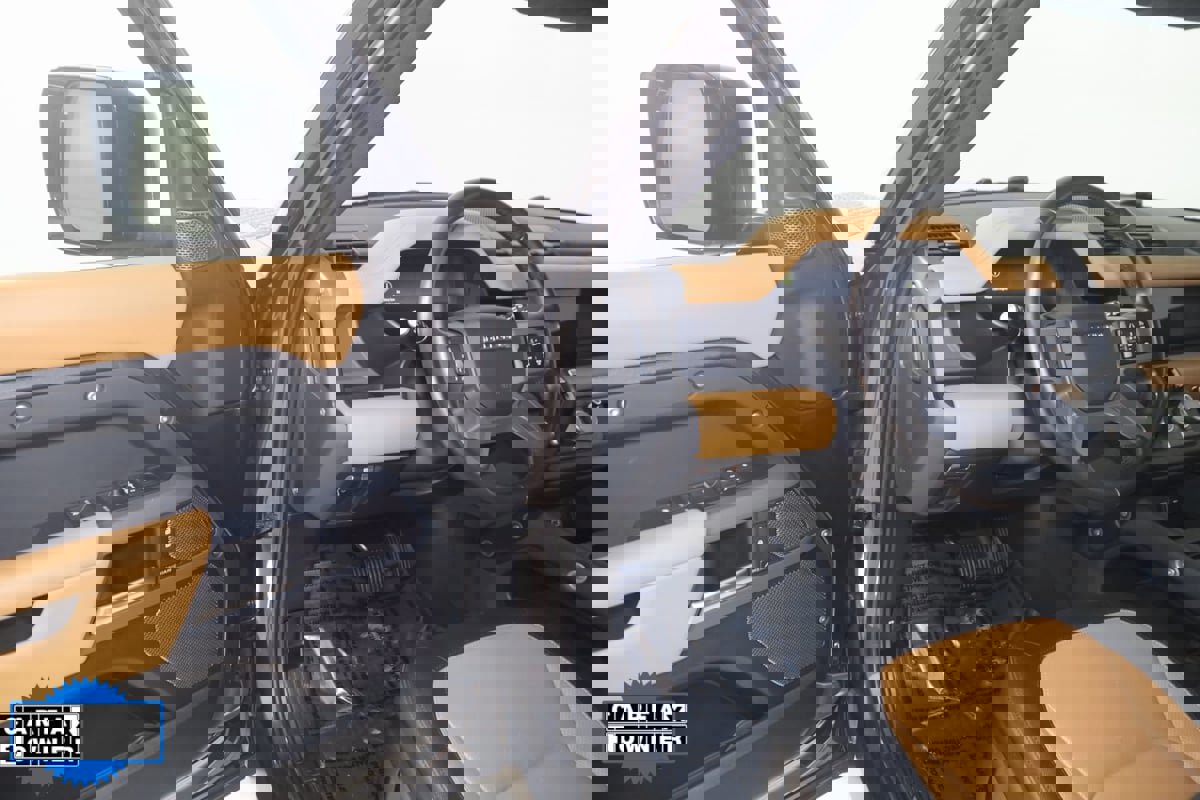 Used 2024 Land Rover Defender 110 X-Dynamic SE image 46