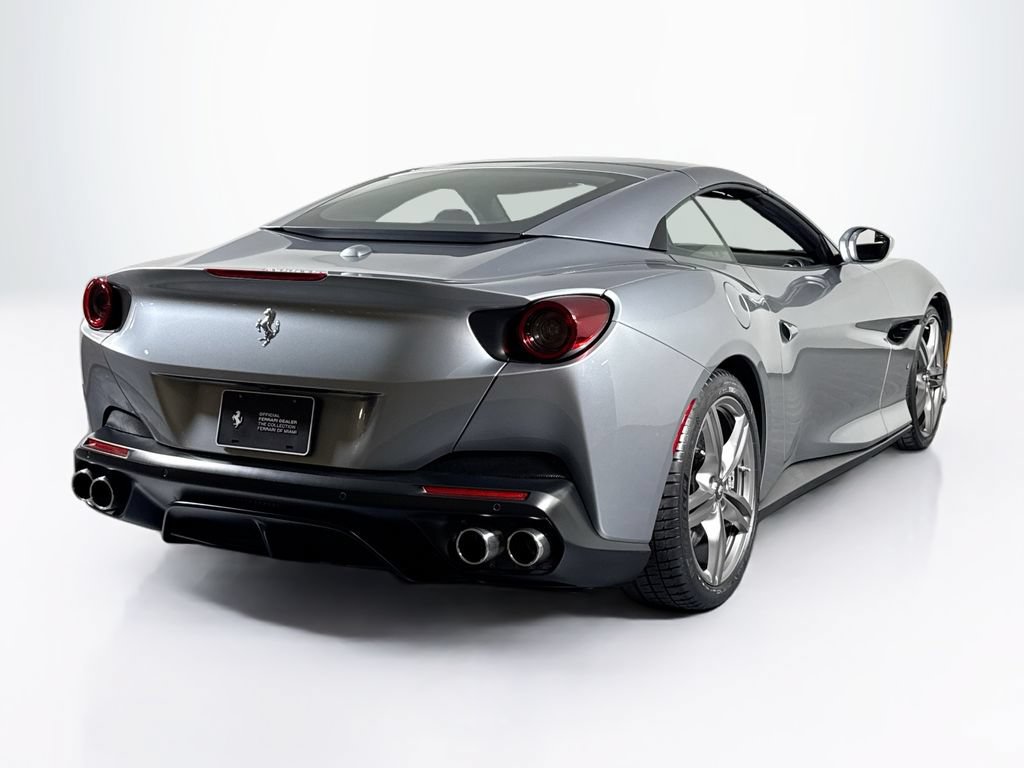 Used 2019 Ferrari Portofino RWD image 9