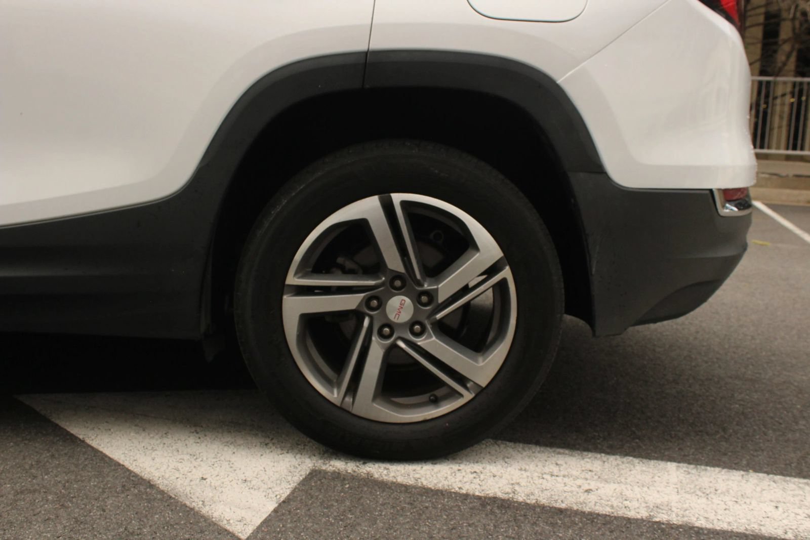 Used 2020 GMC Terrain SLT FWD image 10