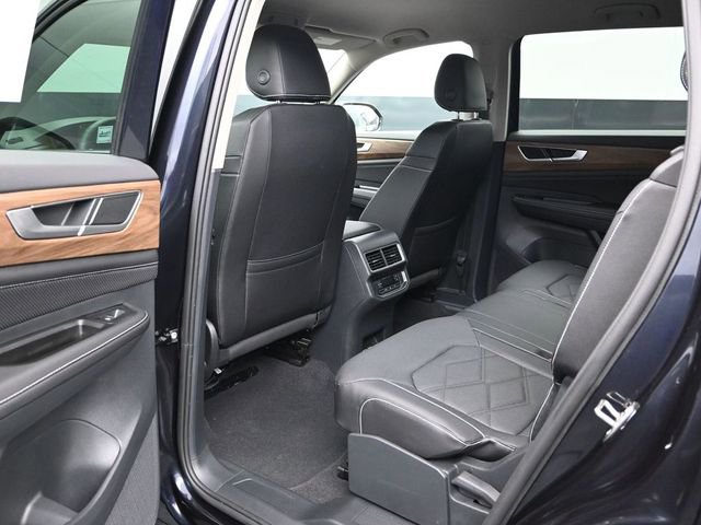 Used 2025 Volkswagen Atlas SE image 20